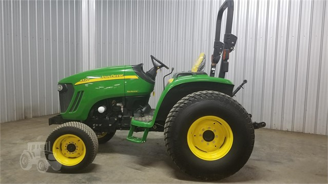 JOHN DEERE 4520 - 2010